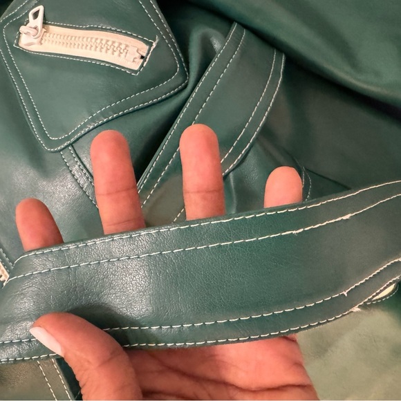 Vintage high quality faux leather in green size Medium Japanese made. - Picture 11 of 12